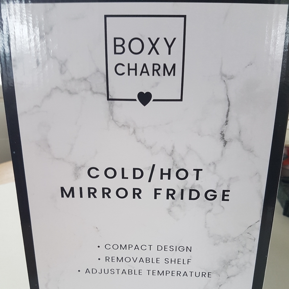 🖤 Boxycharm LED Vanity Mirror Cold & Hot Beauty Fridge - Picture 5 of 10